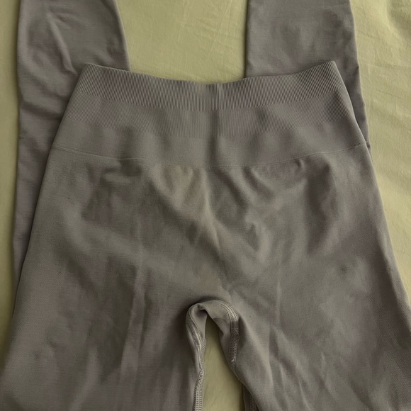 Alphalete amplify leggings - Picture 2 of 5